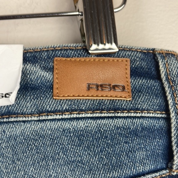 NWT RSQ Curvy High Rise Skinny Jeans SZ 28 Distressed - Picture 11 of 11